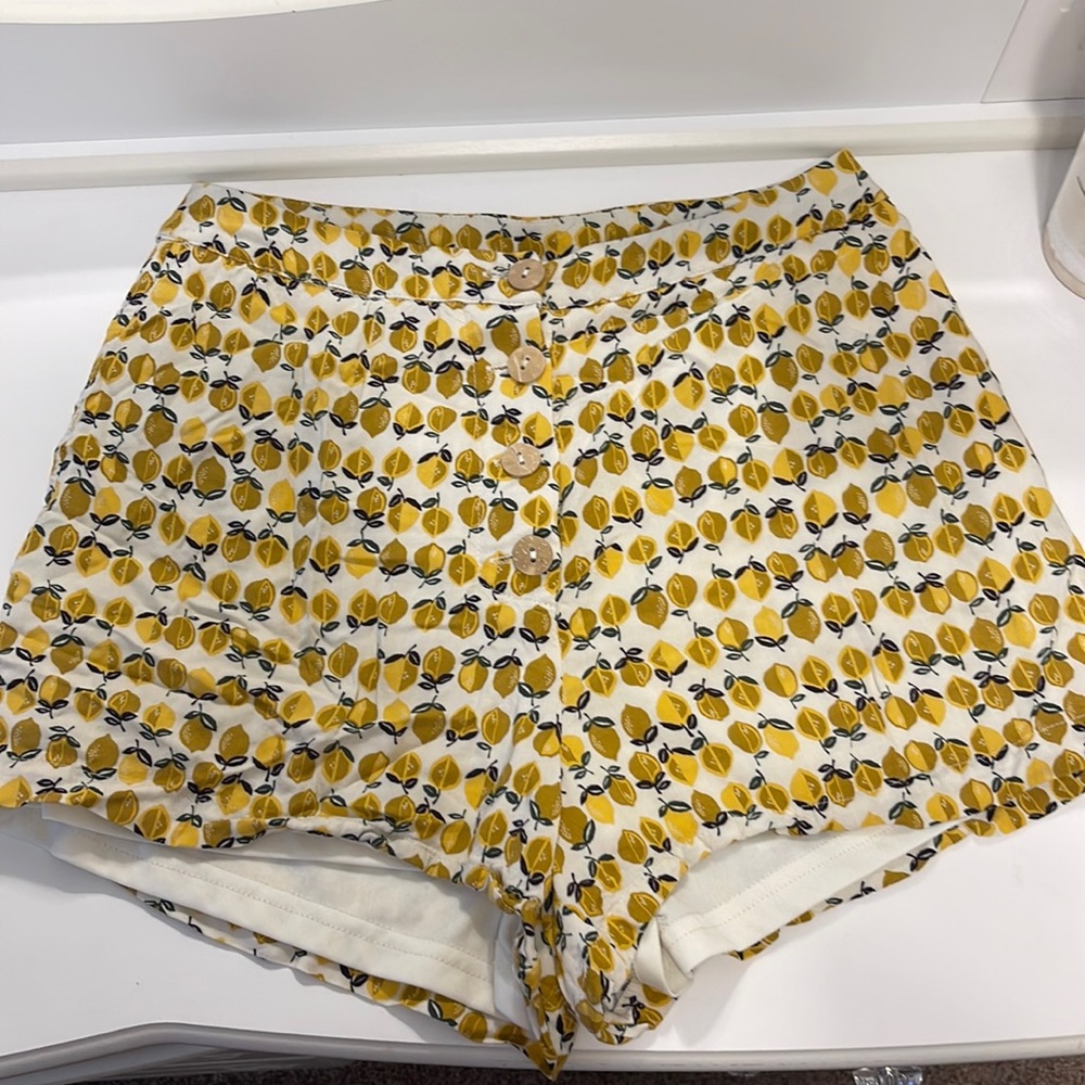 Francesca’s Dawn Lemon Shorts